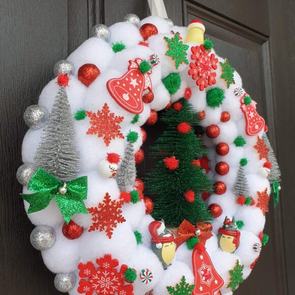 Totoro Wreath Mini Figurine Spirted Away Studio Ghibli Christmas Home Wall Decor - Picture 6 of 12